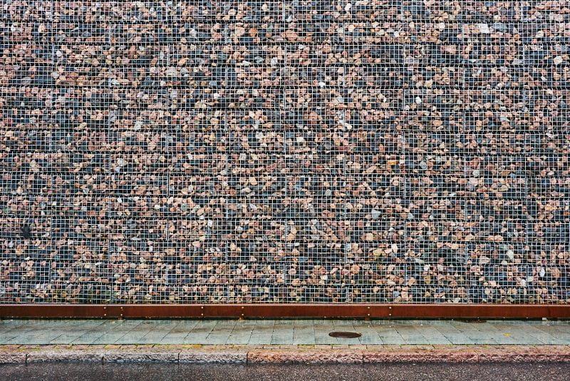 Granite mesh wall